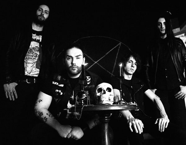 226511_183452741703159_842536_n