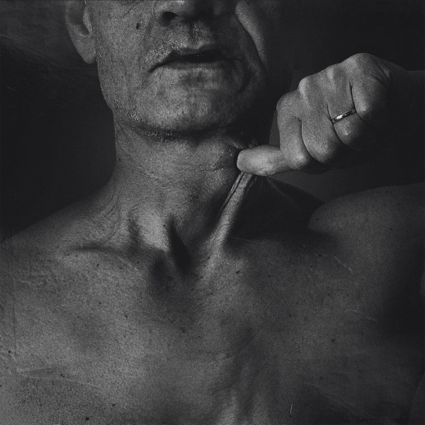 throane-derriere-nous-la-lumiere-2016