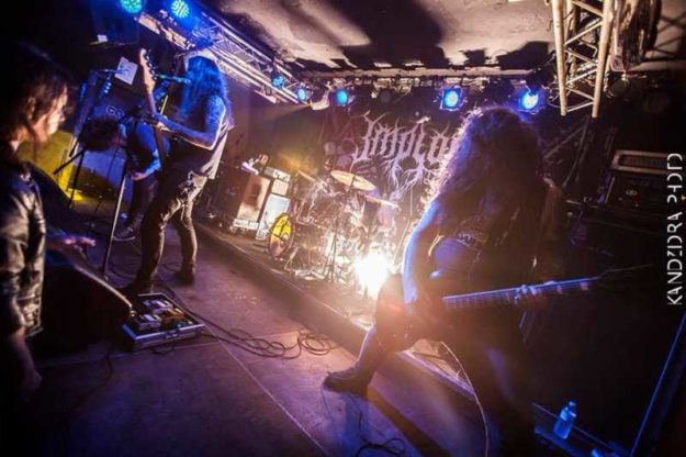Implore live