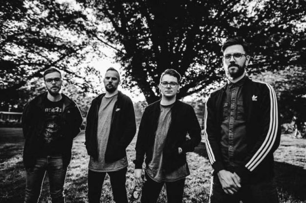 Red Apollo band