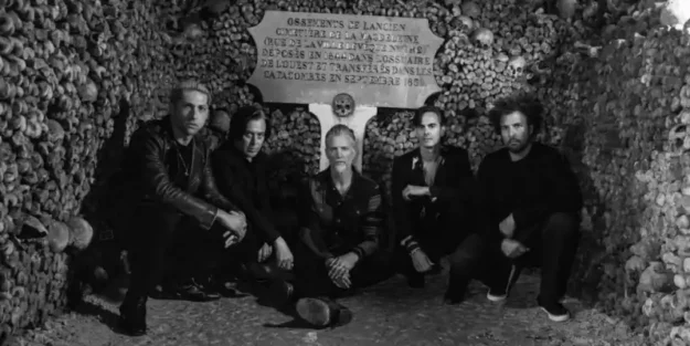 Queens-of-the-Stone-Age