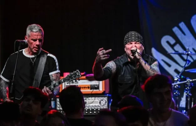 agnostic band